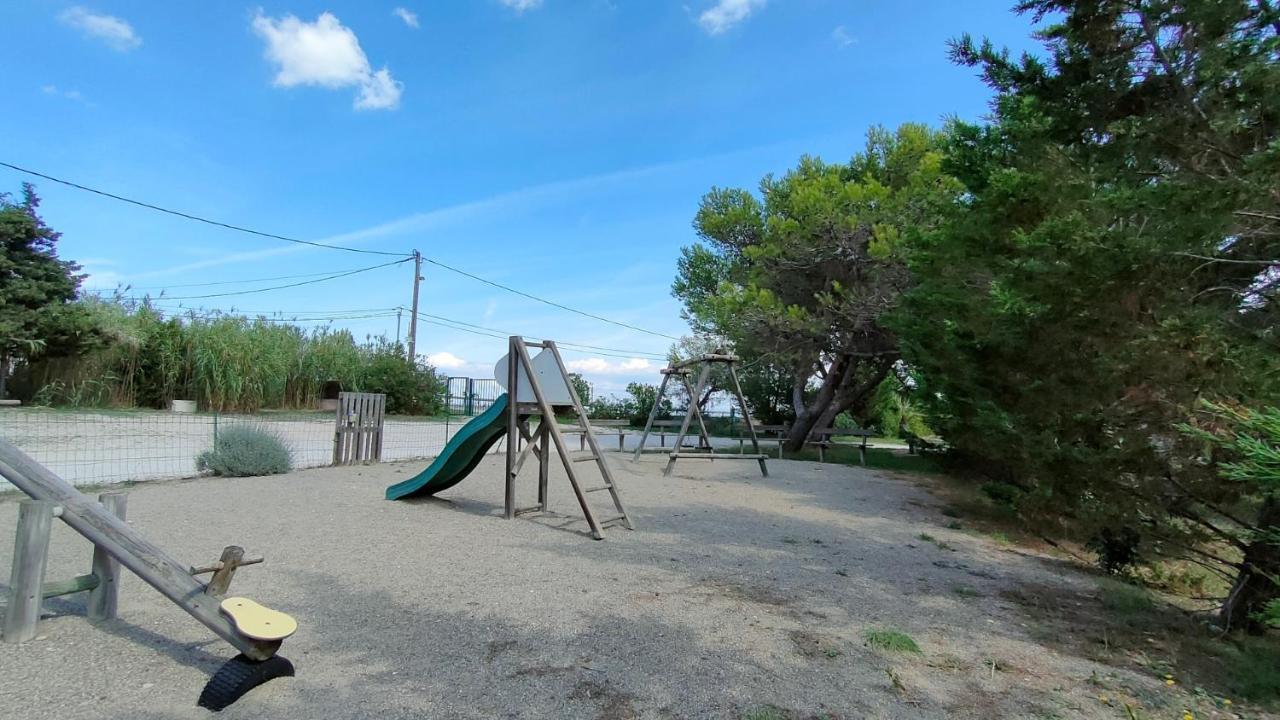 Camping Tikayan Felix De La Bastide Saint-Mitre-les-Remparts 外观 照片