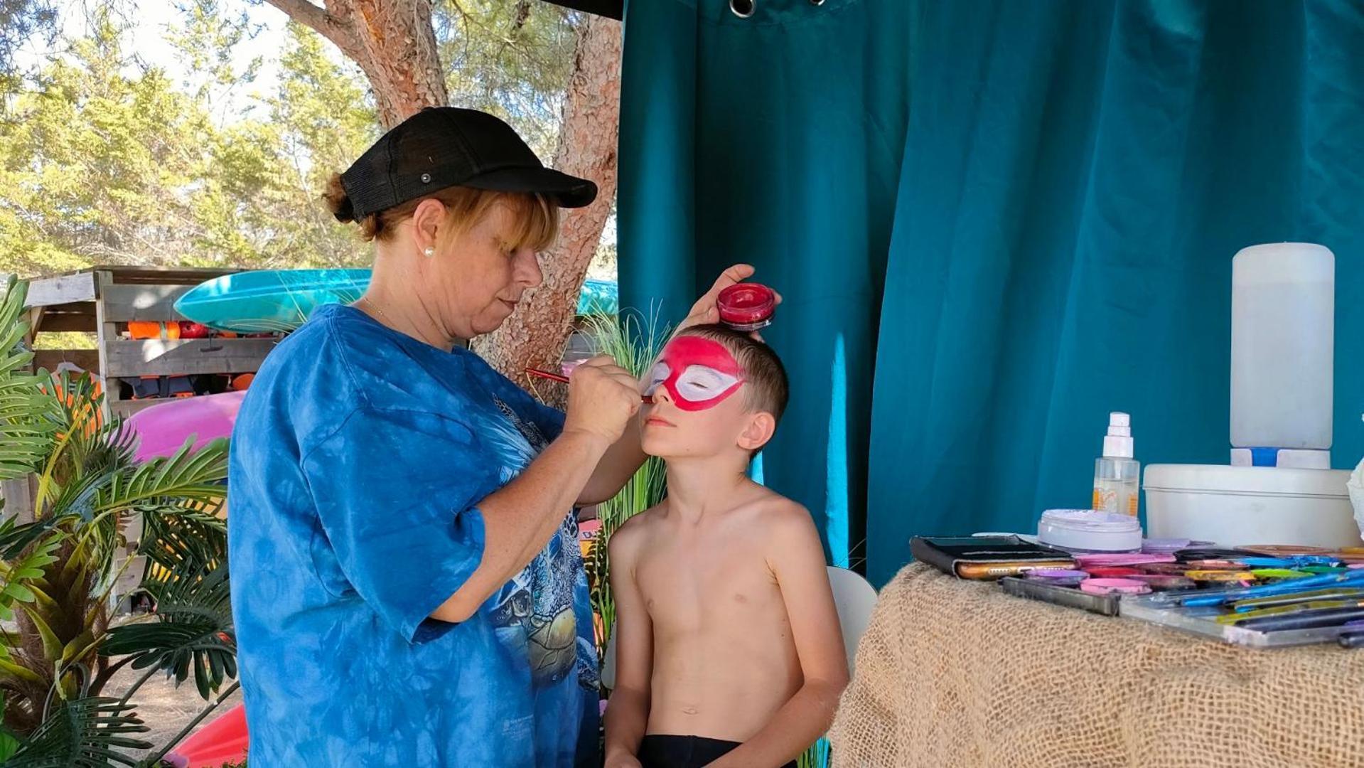 Camping Tikayan Felix De La Bastide Saint-Mitre-les-Remparts 外观 照片