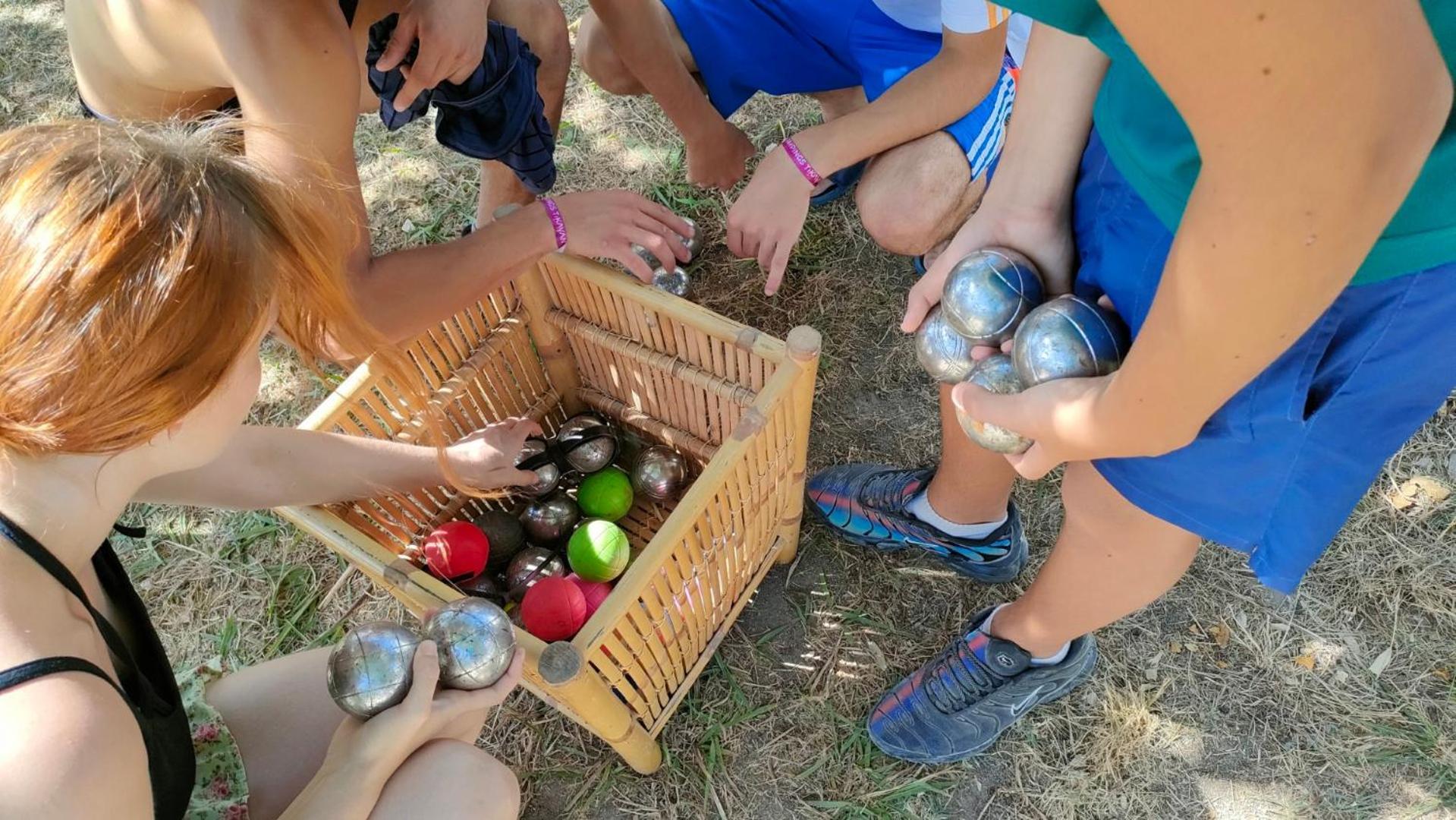 Camping Tikayan Felix De La Bastide Saint-Mitre-les-Remparts 外观 照片